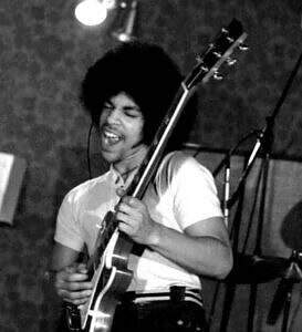 Prince on guitar in 1977