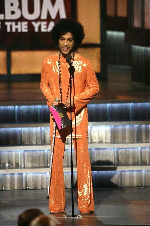 Prince presents "Album of the Year" in 2015