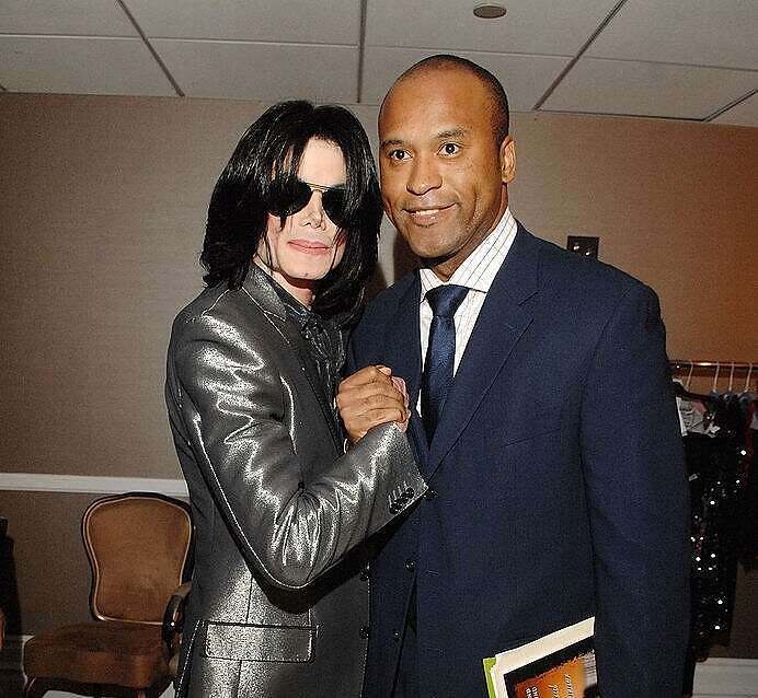 Michael Jackson and L. Londell McMillan in 2007