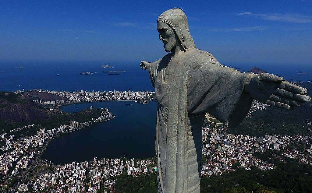"Cristo Redentor" statue overlooking Rio de Janeiro, Brazil