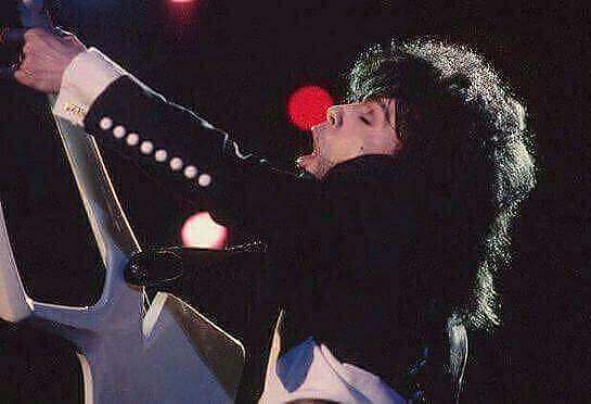 Prince performs at the "Rock in Rio II" Festival in January 1991